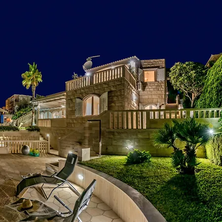 Villa Rosanda Stone *